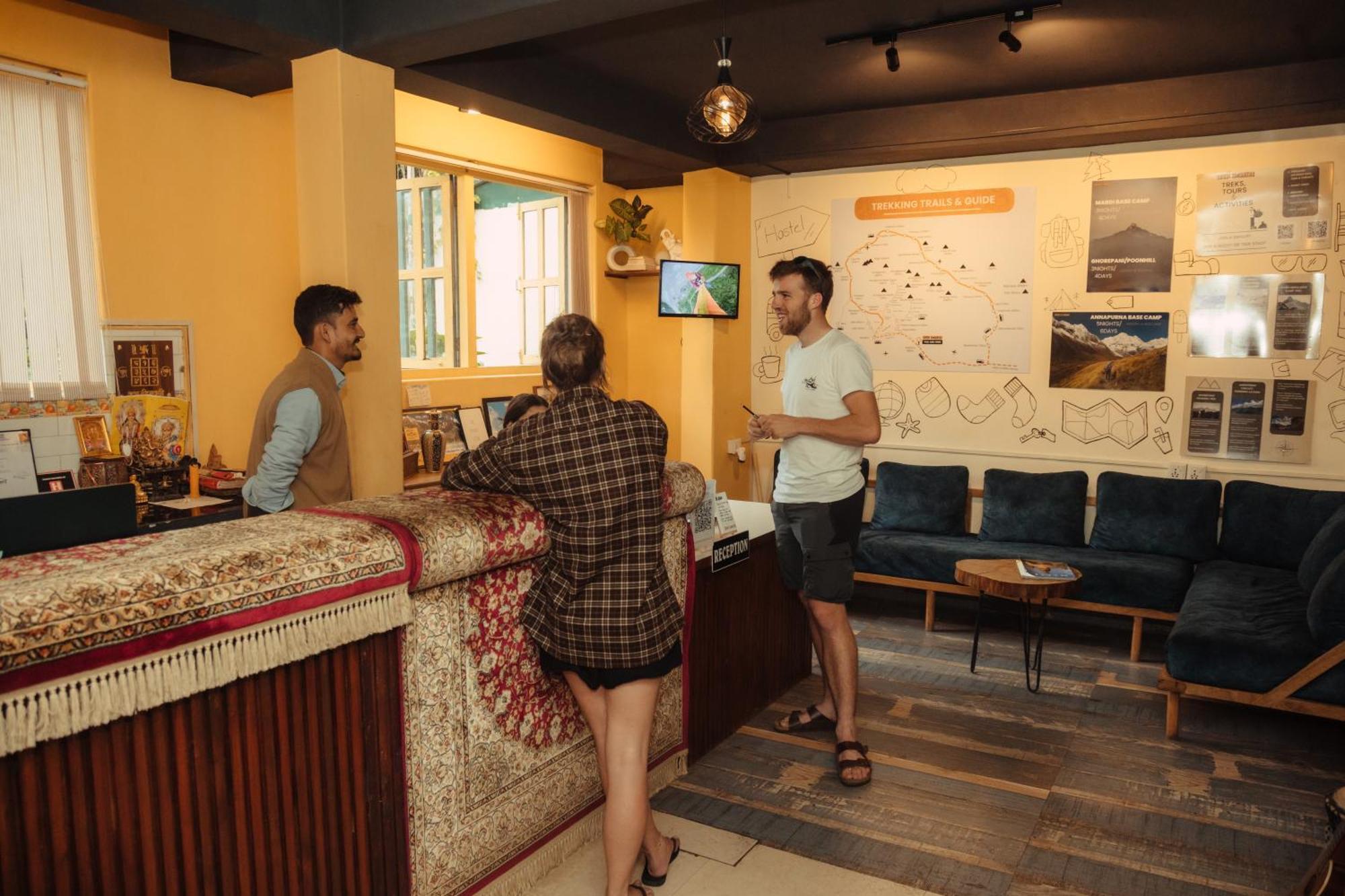 Gaurishankar Backpackers Hostel Pokhara Eksteriør bilde