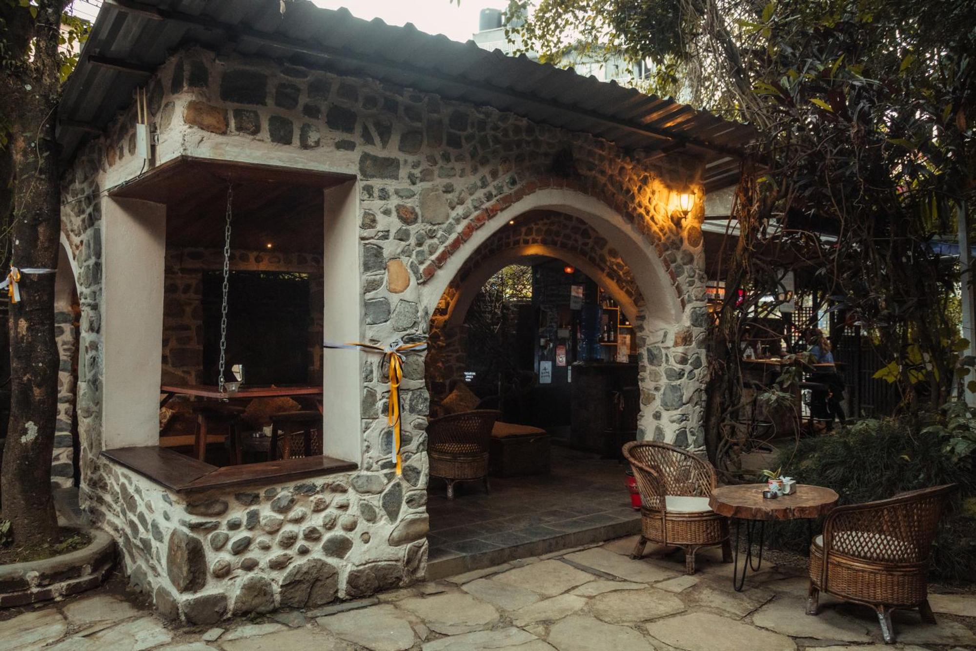Gaurishankar Backpackers Hostel Pokhara Eksteriør bilde
