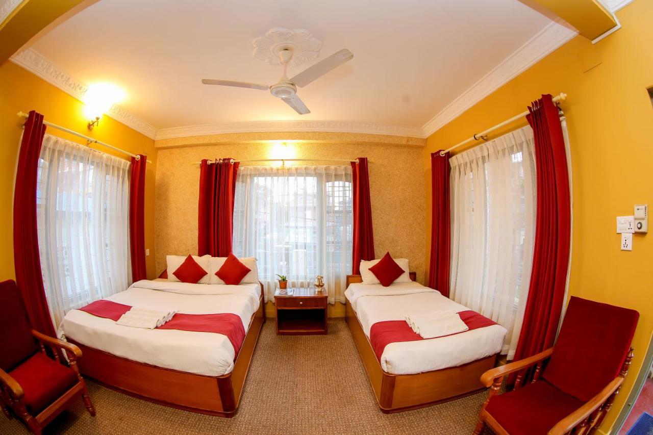 Gaurishankar Backpackers Hostel Pokhara Eksteriør bilde