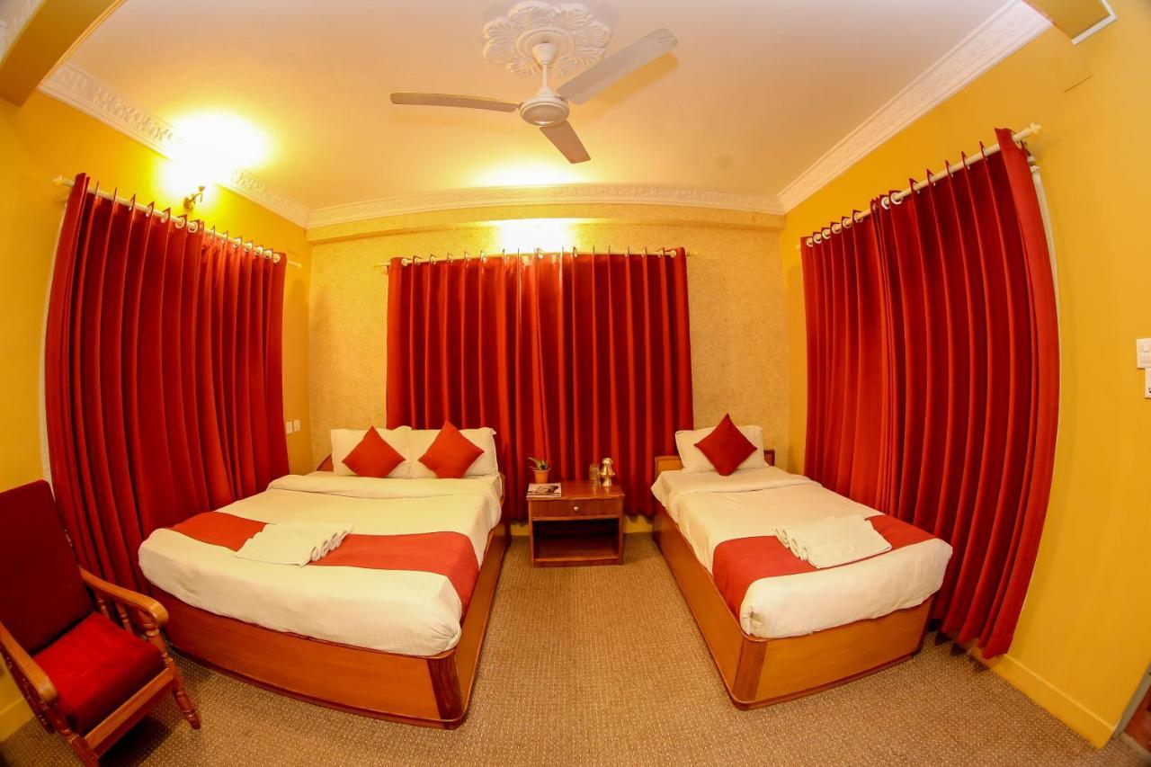 Gaurishankar Backpackers Hostel Pokhara Eksteriør bilde